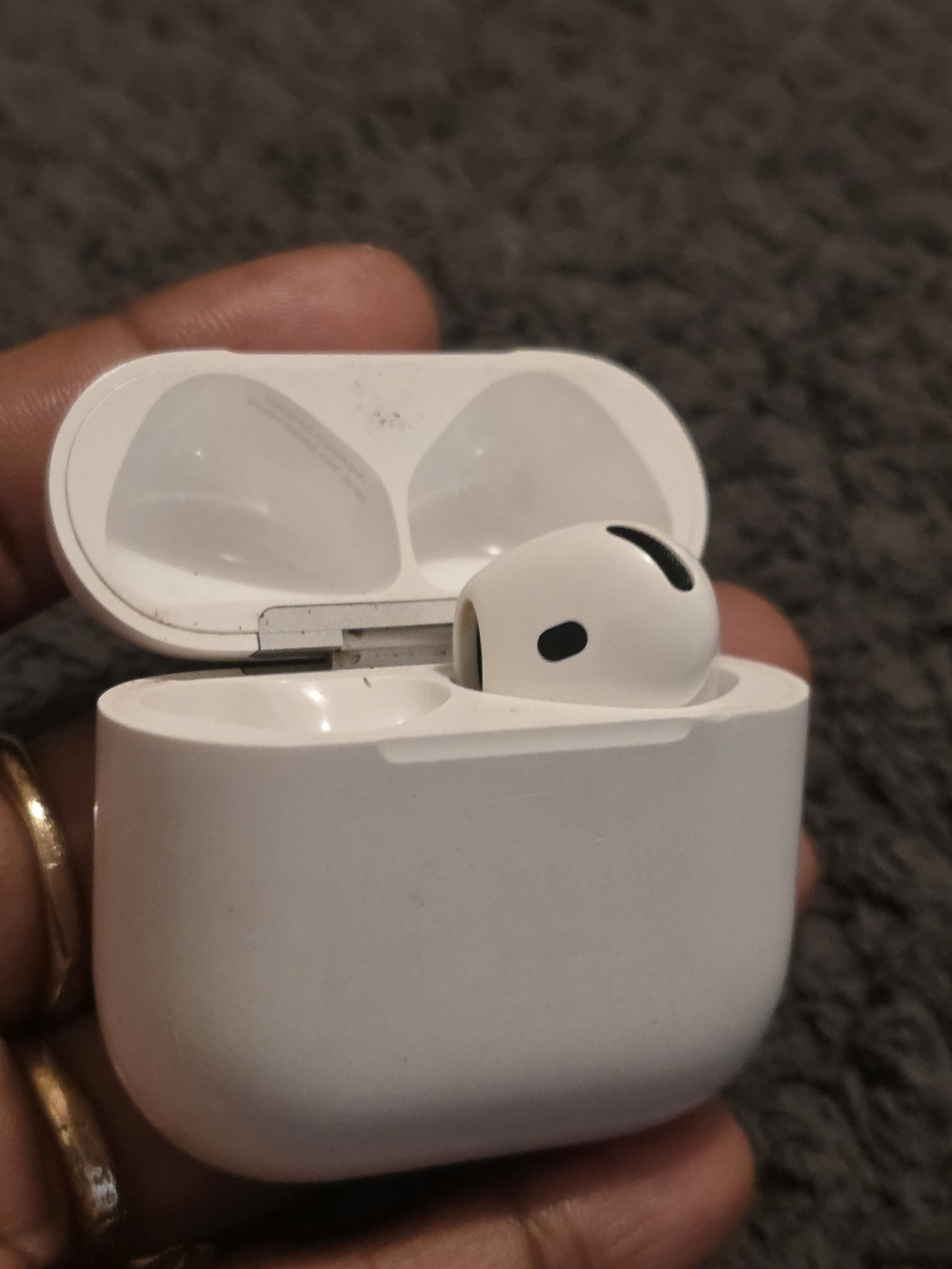 White Wireless Earbuds with Charging Case - Single Right Side Only